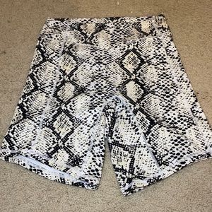 Balance athletica biker shorts